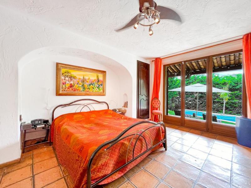 Villa - 188 m² - 6 pièces