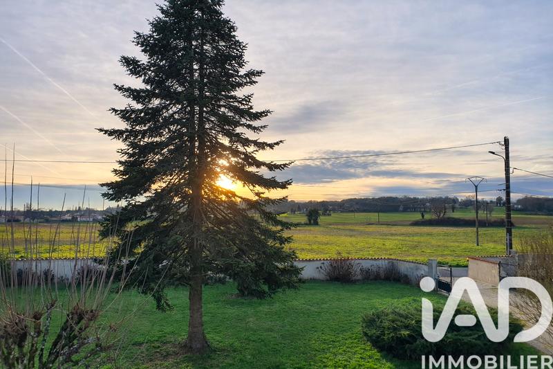 Maison - 200 m² - 8 pièces