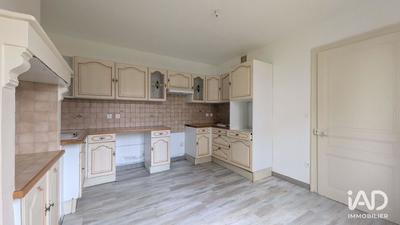 Maison - 97 m² - 5 pièces