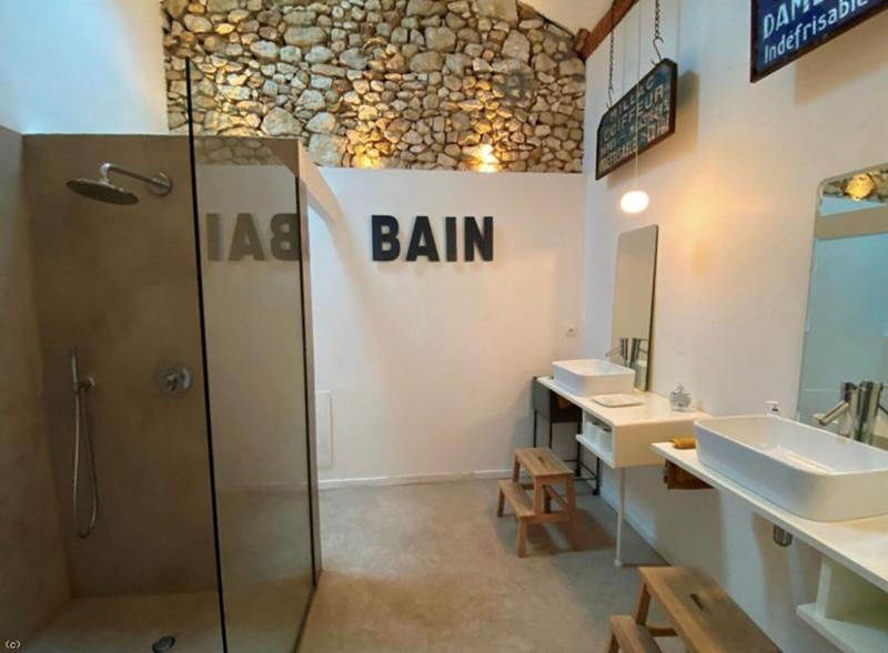 Maison - 333 m² - 10 pièces