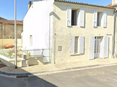 Maison de bourg - 111 m² - 4 pièces