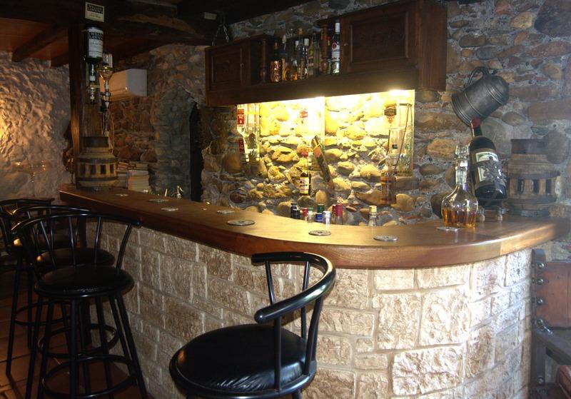 Maison - 270 m² - 6 pièces