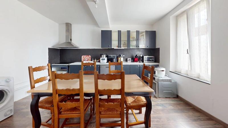 Maison - 165 m² - 6 pièces