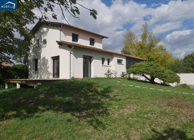 Maison - 153 m² - 6 pièces