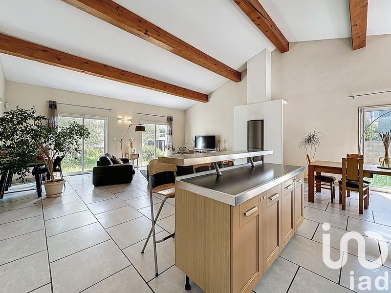 Maison - 140 m² - 5 pièces