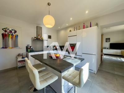 Mas - 222 m² - 11 pièces