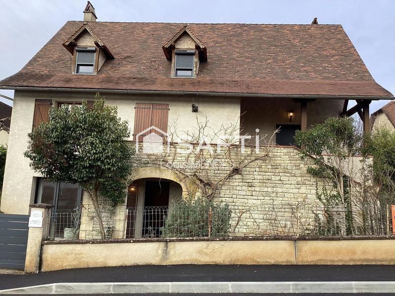 Maison - 170 m² - 8 pièces