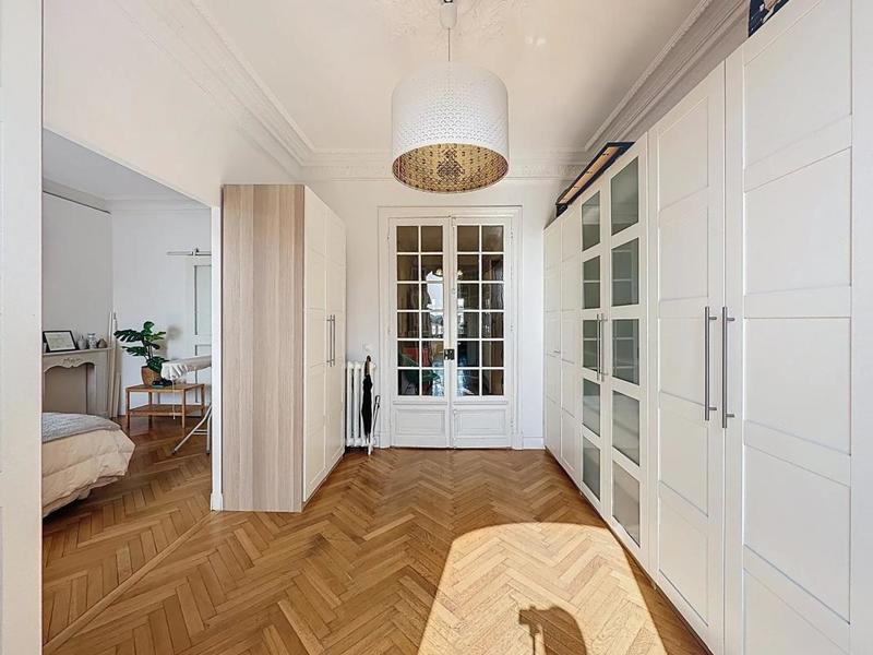 Appartement - 123 m² - 5 pièces