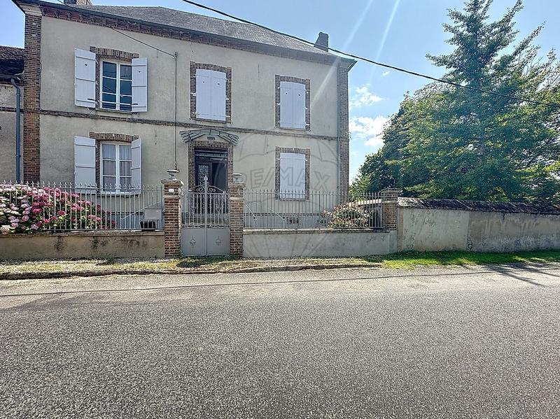 Maison - 160 m² - 7 pièces