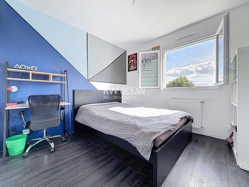 Maison - 95 m² - 5 pièces