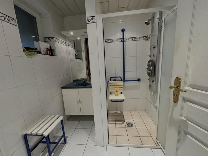 Maison - 107 m² - 6 pièces