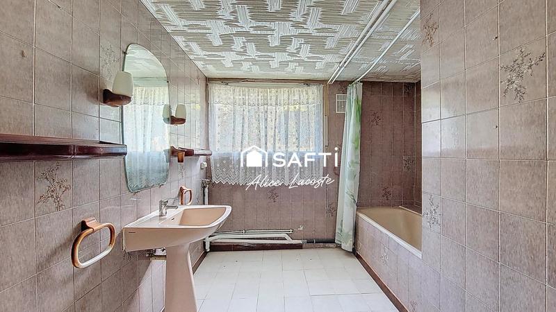 Maison - 165 m² - 8 pièces