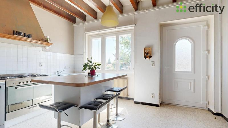 Maison - 102 m² - 4 pièces