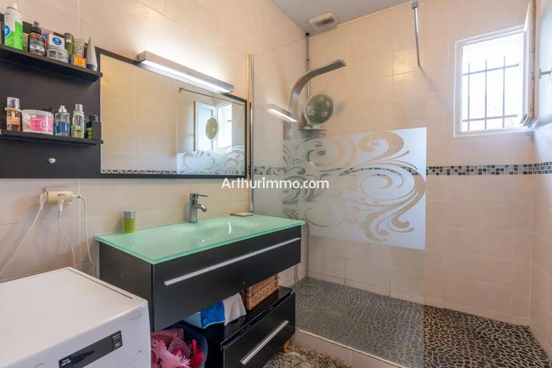 Maison - 137 m² - 6 pièces