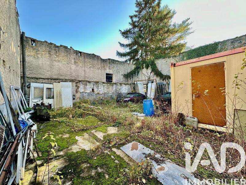 Maison - 650 m² - 14 pièces