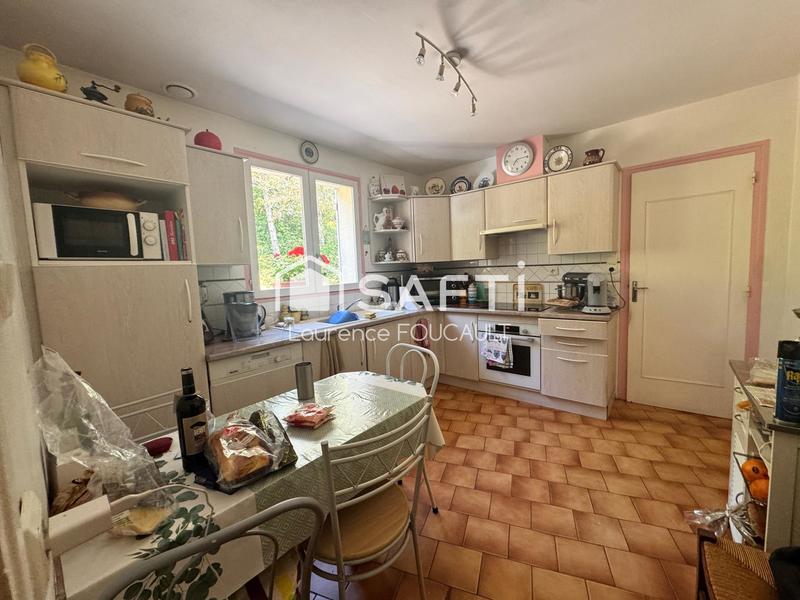 Maison - 137 m² - 5 pièces