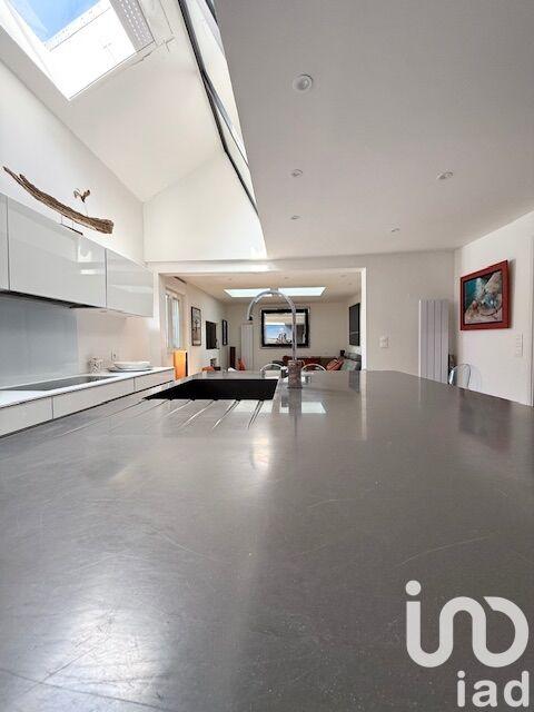 Appartement - 95 m² - 5 pièces