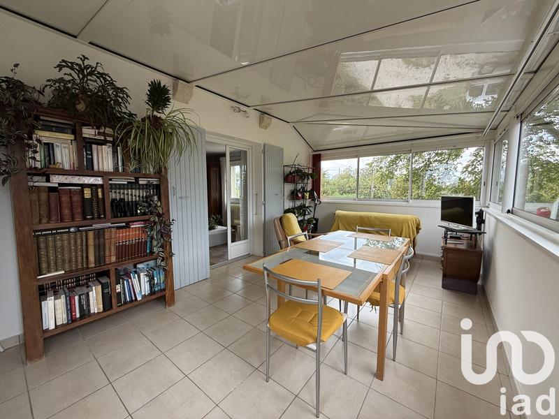 Maison - 250 m² - 8 pièces