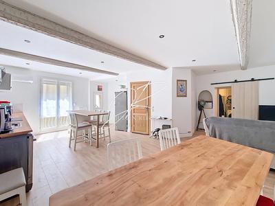 Maison - 92 m² - 4 pièces