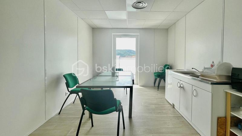 Bureau - 19 m² - 1 pièce