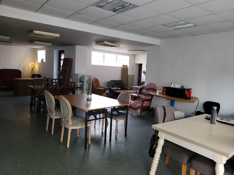 Maison - 240 m² - 8 pièces