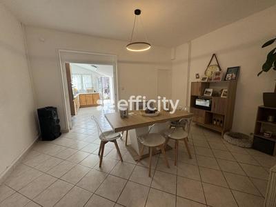 Maison - 73 m² - 6 pièces