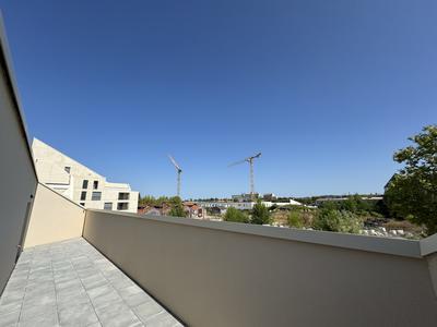 Appartement - 104 m² - 5 pièces