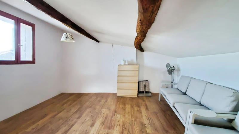 Appartement - 84 m² - 5 pièces