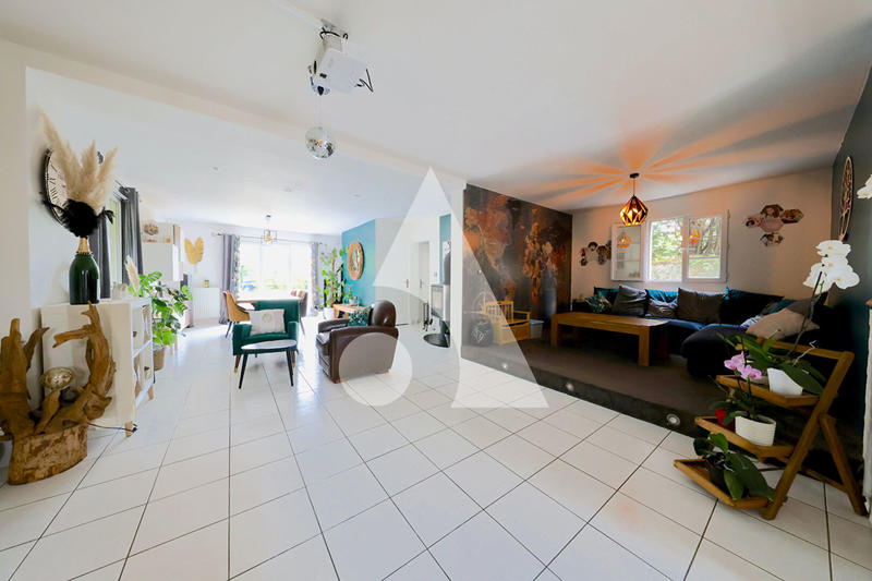 Maison - 140 m² - 7 pièces