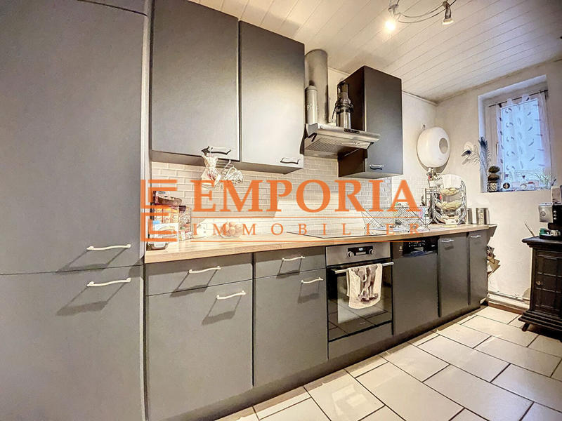 Appartement - 111 m² - 5 pièces