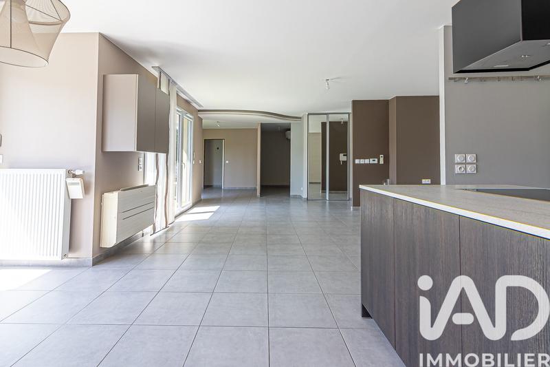 Appartement - 111 m² - 5 pièces