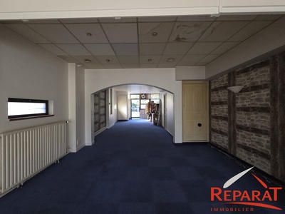 Local commercial - 105 m²