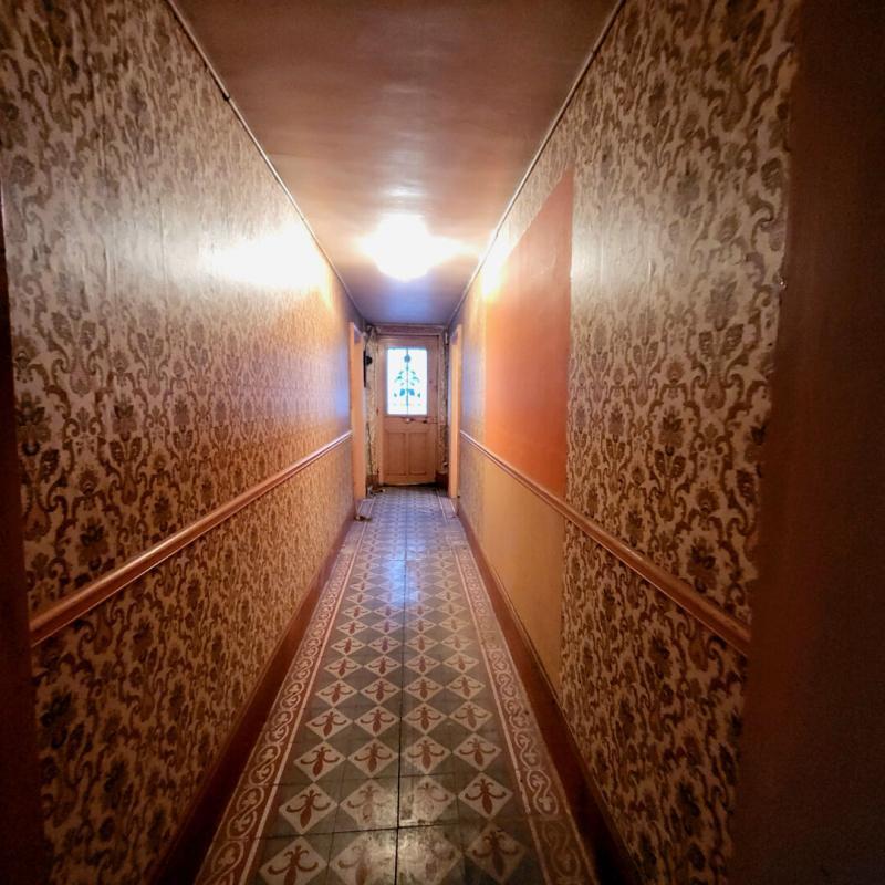 Maison - 99 m² - 7 pièces