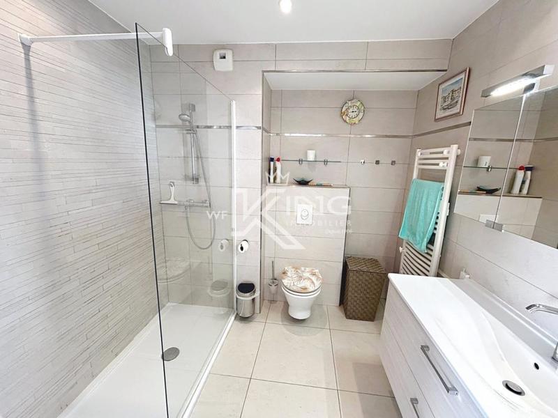 Appartement - 81 m² - 3 pièces