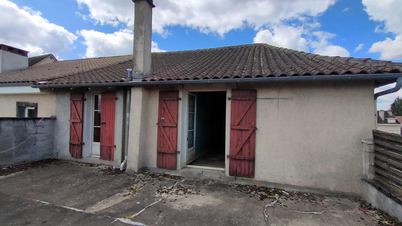 Maison de ville - 2 051 m²