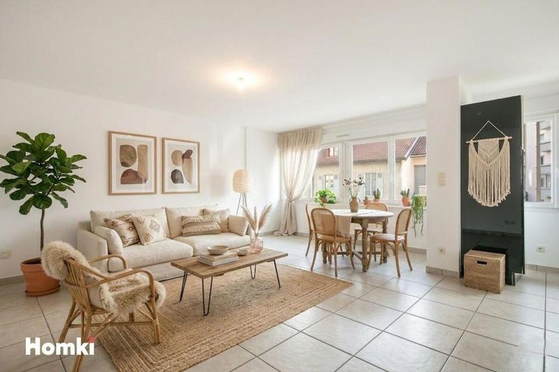 Appartement - 108 m² - 5 pièces