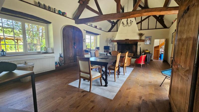 Maison - 175 m² - 9 pièces