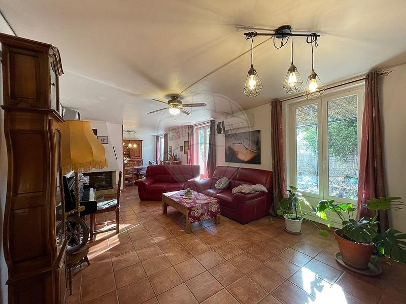 Maison - 174 m² - 10 pièces