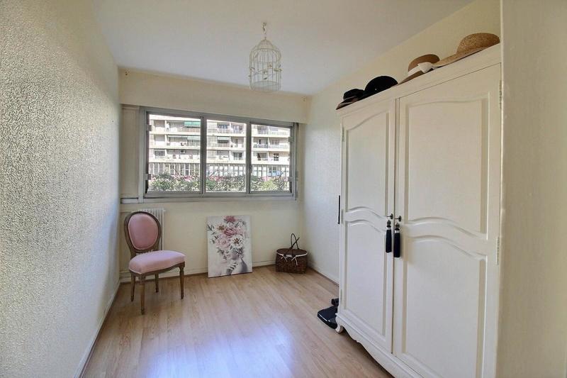 Appartement - 80 m² - 3 pièces