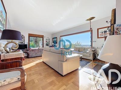 Maison de maîtres - 260 m² - 7 pièces