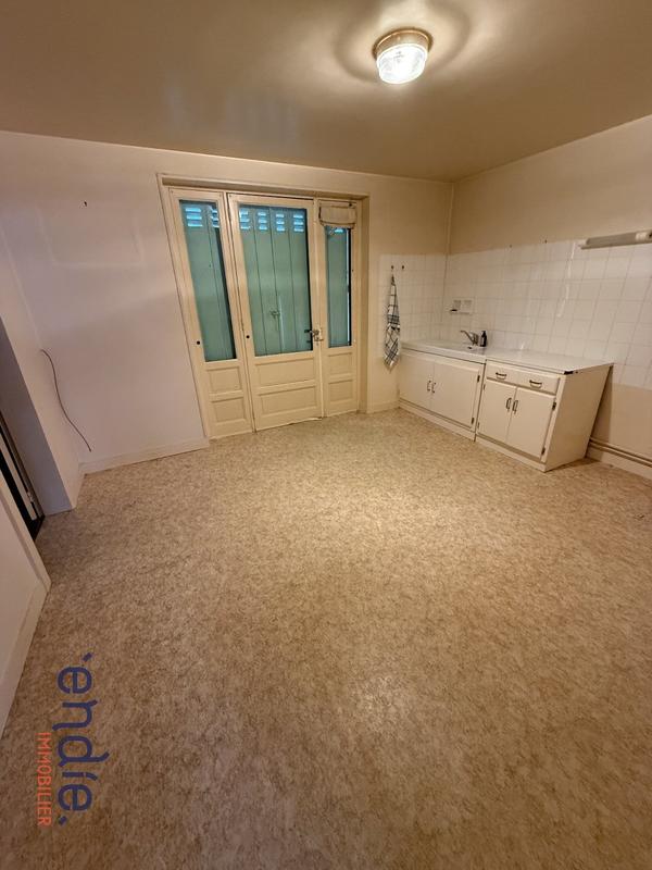 Maison - 161 m² - 7 pièces