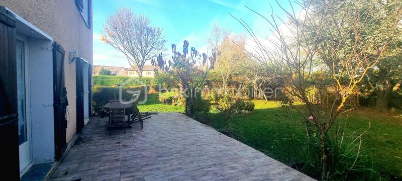 Maison traditionnelle - 118 m² - 6 pièces