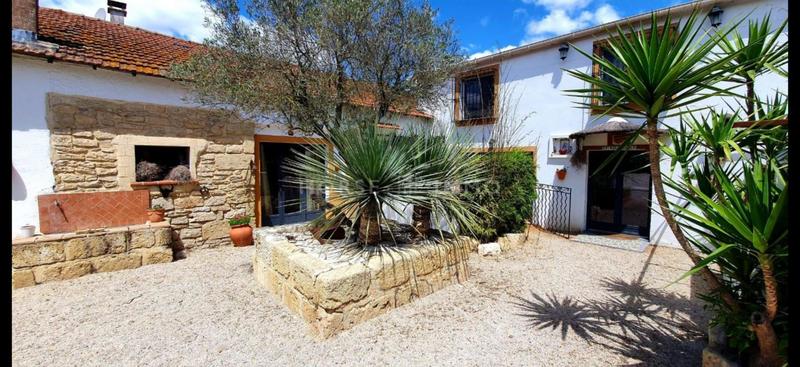 Mas - 580 m² - 20 pièces