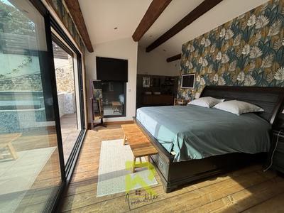 Maison - 141 m² - 4 pièces