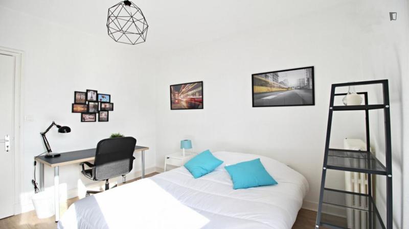 Chambre - 12 m² - 4 pièces