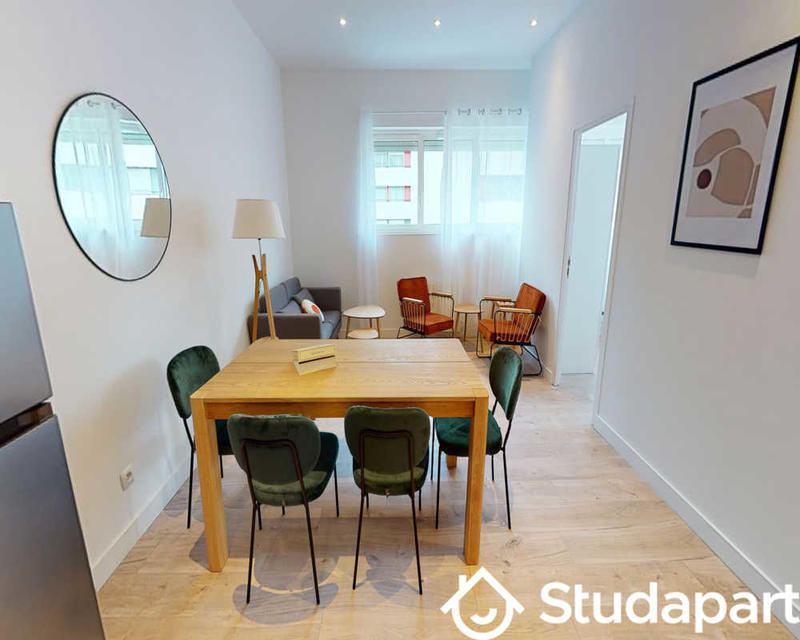 Chambre - 110 m² - 1 pièce