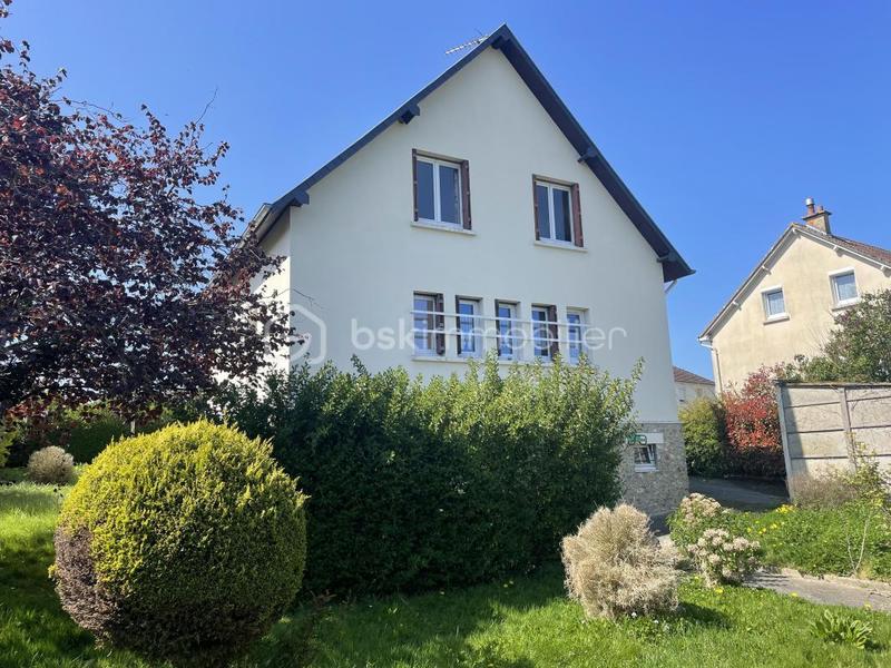 Maison - 83 m² - 5 pièces
