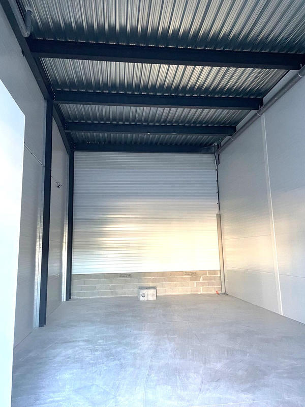 Entrepôt - 70 m²