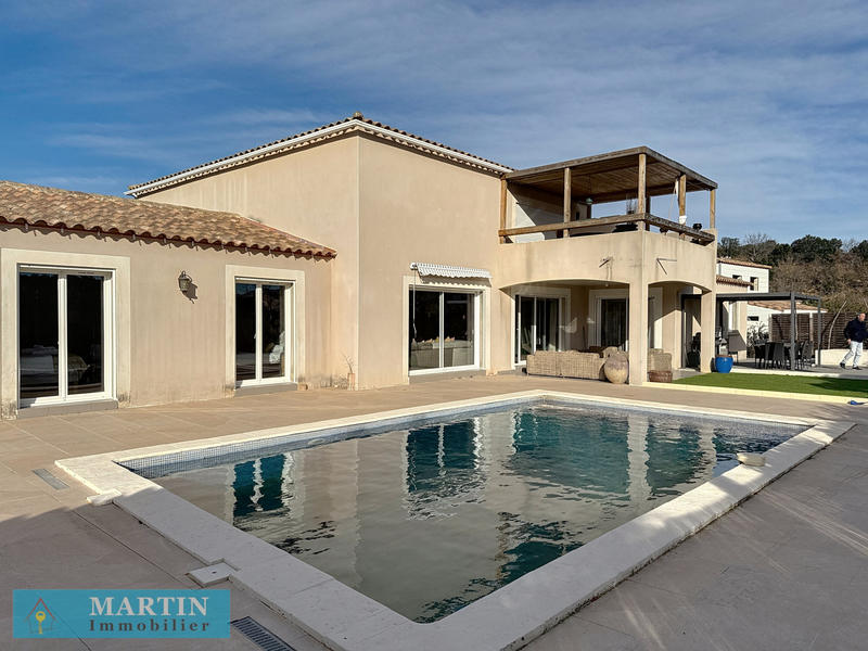 Villa - 250 m² - 10 pièces