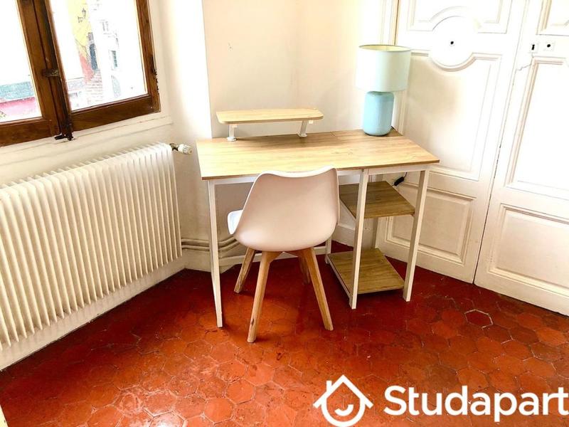 Chambre - 14 m² - 1 pièce